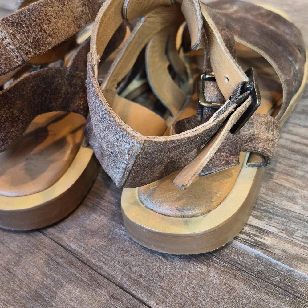 7/7.5 Diba True Genuine Leather Gladiator Sandals, Double Buckle Closure - Picture 5 of 13